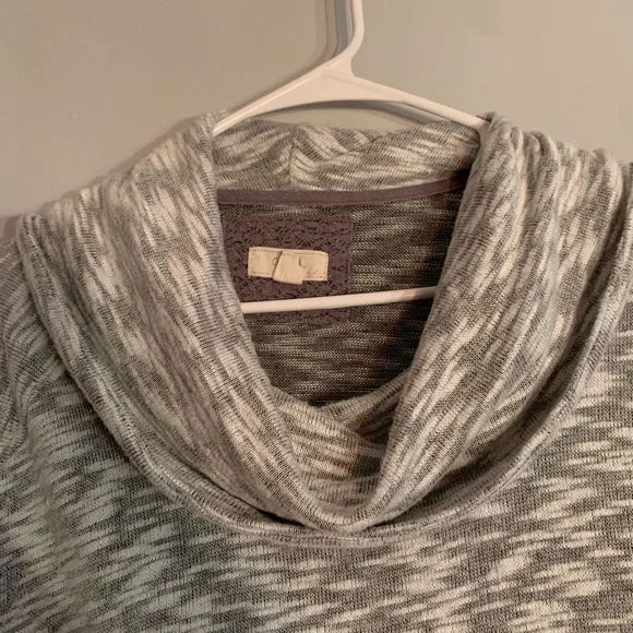 Stitch Fix-Cupio cowl neck women’s size small sweatshirt - Picture 3 of 5